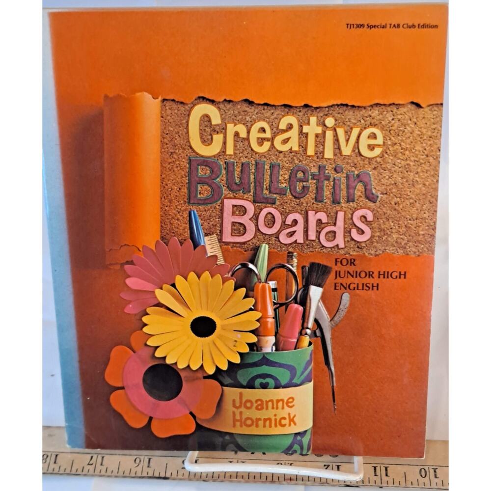 Creative Bulletin Boards for Junior High English by Joanne G, Hornick (1973 Over